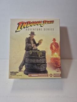 Indy Jones Adventuolre Series - figure & items all included