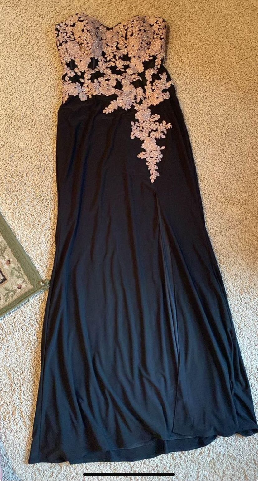 David’s Bridal Size 11 Formal Dress