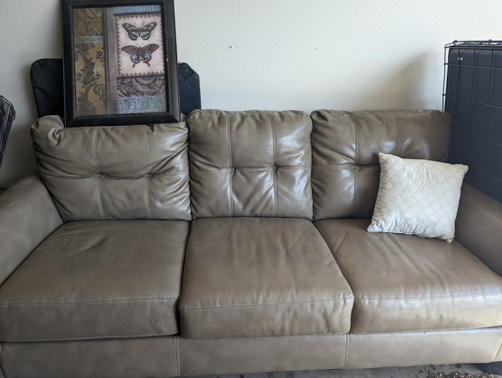 Gray Leather Couch for Sale in Phoenix, AZ OfferUp
