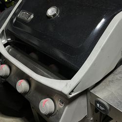 Weber GS4 Spirit E-310 3 Burners LP Propane Grill BBQ
