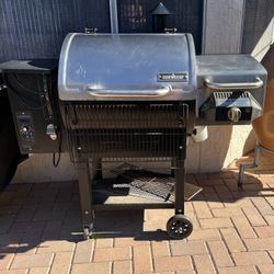  CAMP CHEF SMOKER 
