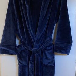 Saks Fifth Avenue Ladies Plush Navy Robe
