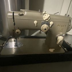 Phaff Sewing Machine 