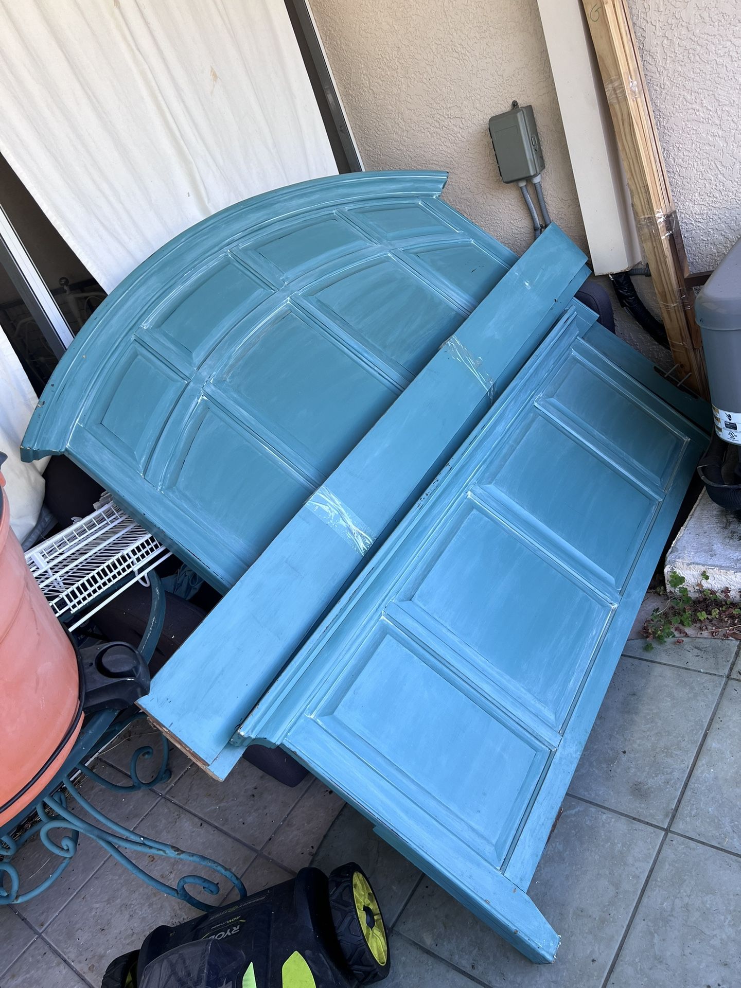 QUICK SALE – Queen Size Bed Frame (Solid Wood, Teal Color)