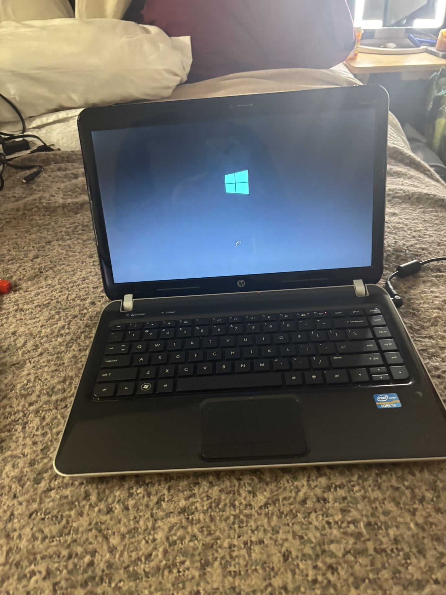 Barely used HP DV4 6GB i3 win10 Black Excellenct condition! Runs Fast Still