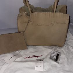Ferragamo Suède Tote Very Nice 