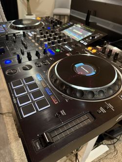 Pioneer DJ DJ-XZ Professional All-in-One DJ Controller - Black Mint Condition works like brand
