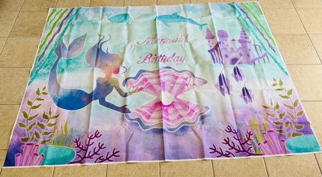 Mermaid backdrop 82x60”