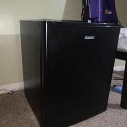 Mini Fridge 