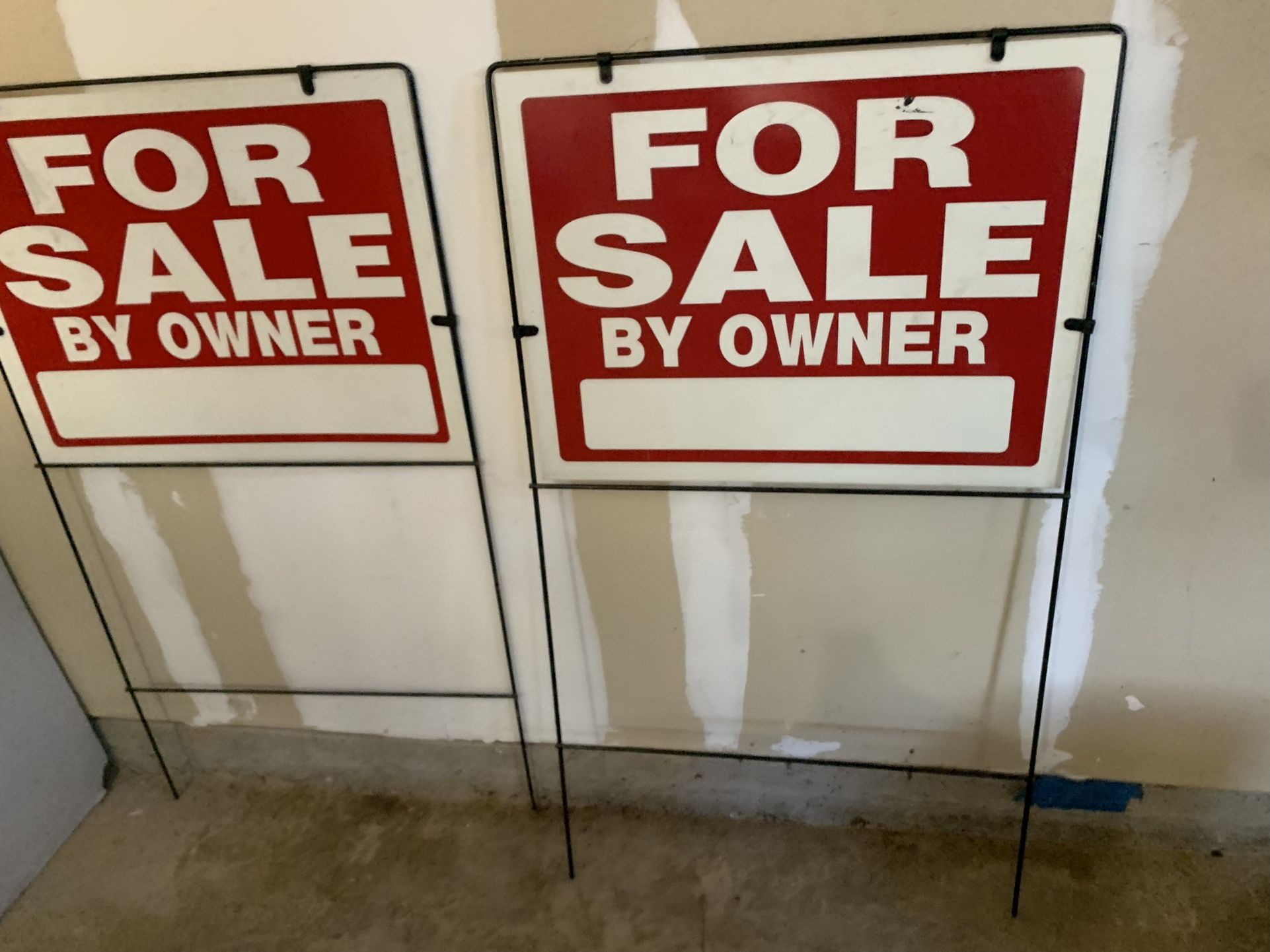 2 “ For Sale By Owner” Signs Get Both Signs For $40.00 Pick up signs in Powder Springs Ga 30127