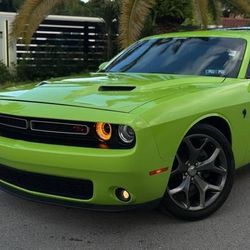 2015 Dodge Challenger R/T Plus