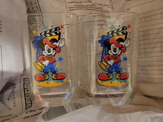 McDonald's Walt Disney 2000 Millennium Celebration Heavy Glass (Pick Up Only)