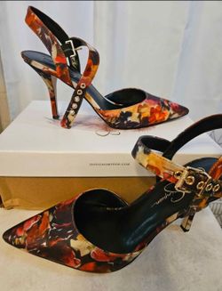 Jessica Simpson Pumps
