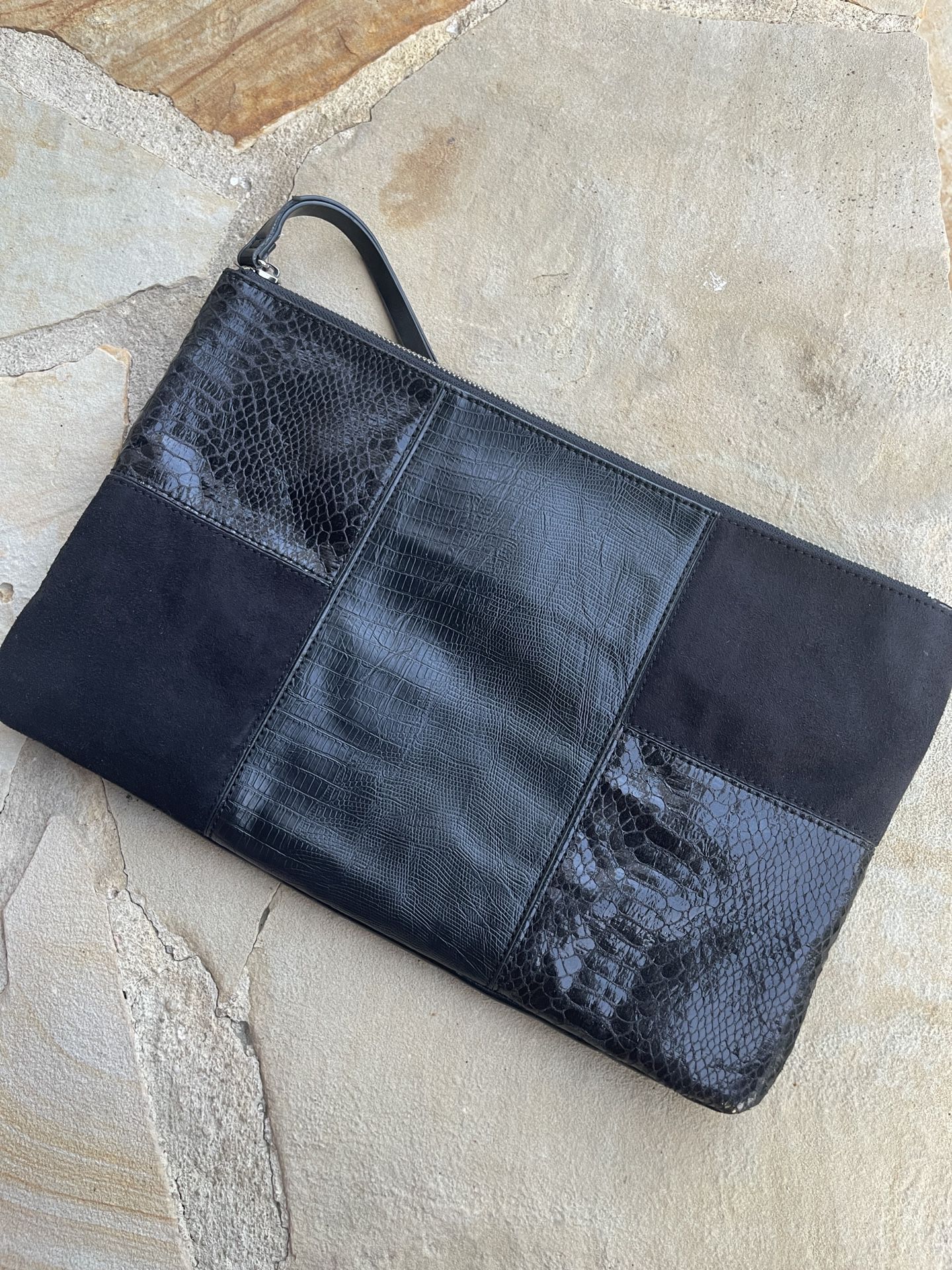 Vintage Cosmopolitan Faux Leather Clutch/ Wristlet Purse/ Bag Estate Black