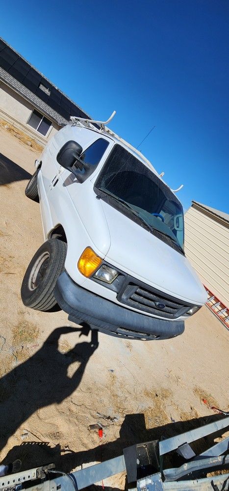 2007 Ford E-250