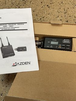 Azden / Wireless Transmitter 1000 XT