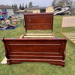 Solid Wood Sleigh full Size Bed frame