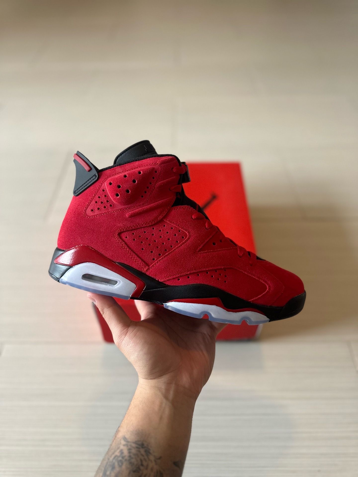 Nike Air Jordan Retro 6 Toro size 10.5