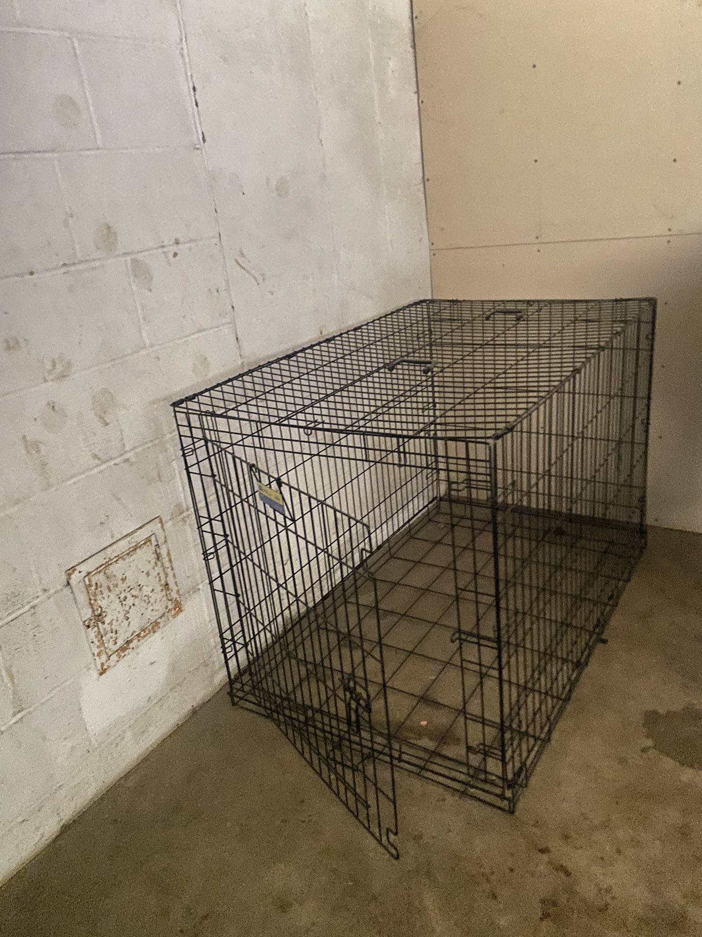 XL Dog Kennel