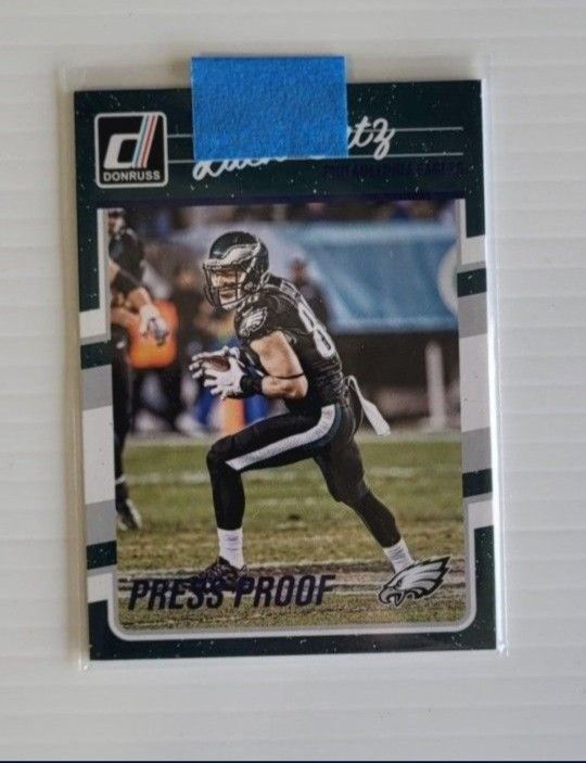12 Card Lot - TE Zach Ertz Cards 