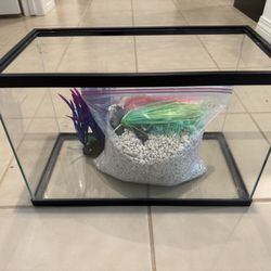 5 Gallon Aquarium With Gravel And Decor