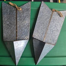 Farmhouse wall hangers