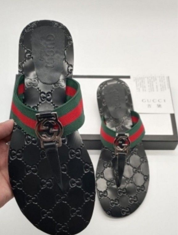 Gucci flip flops