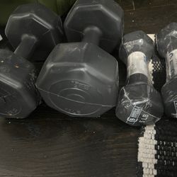 Dumbbells 2 10lb weights & 2 5lb weights 