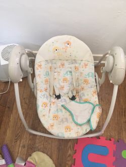 Baby swing