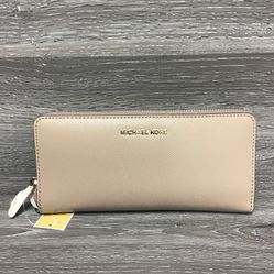 New Michael Kors Money Pieces Travel Continental Truffle Leather Wallet 