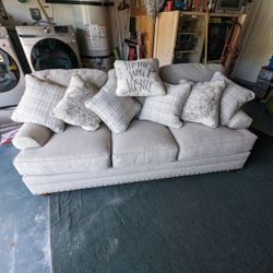 Almost New Barely Sat On Sofa And Loveseat 