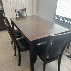 Dining room table 