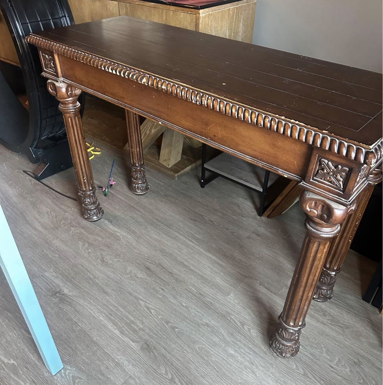 Antique-Style Solid Wood Console Table – Hand-Carved Details (49x30 in) MOVING OUT SALE