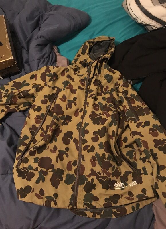 10 Deep parka sz L waterproof