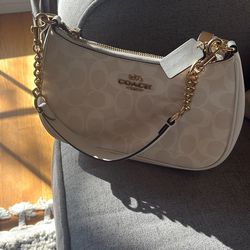 New White Coach Tabi