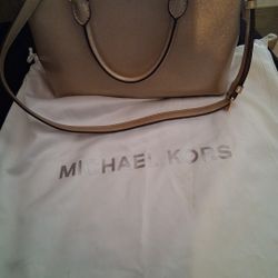 Michael  Kors 