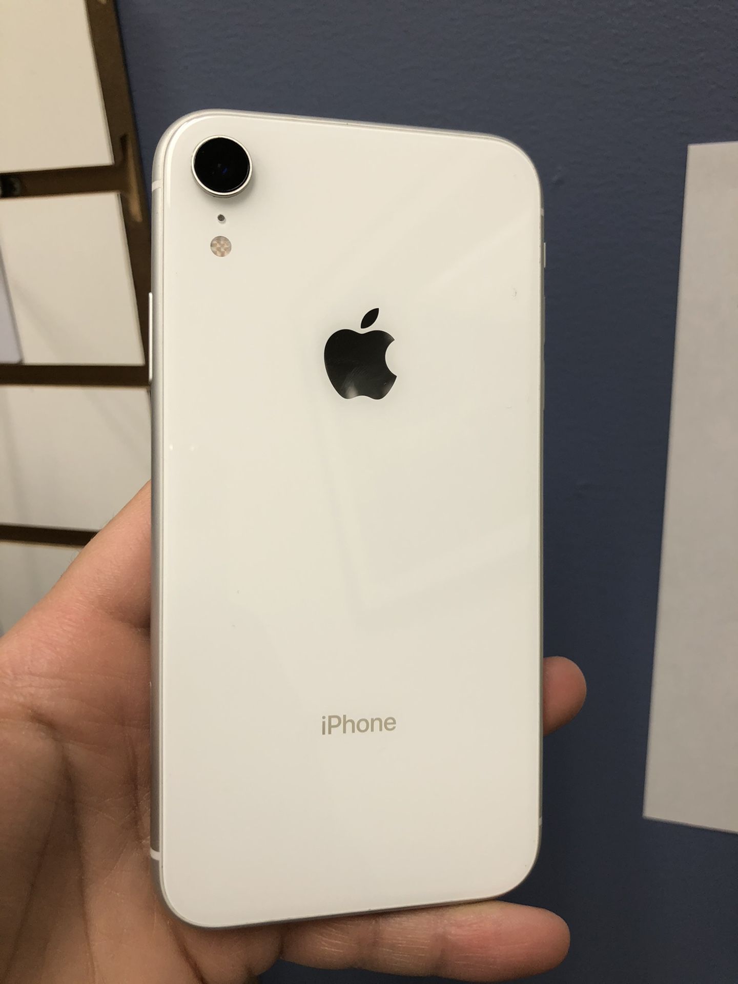 iPhone XR 64GB Factory Unlocked