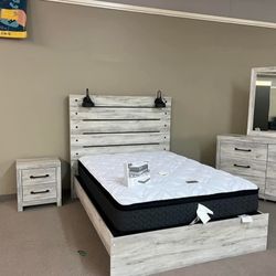 CAMBECK WHITEWASH PANEL BEDROOM SET