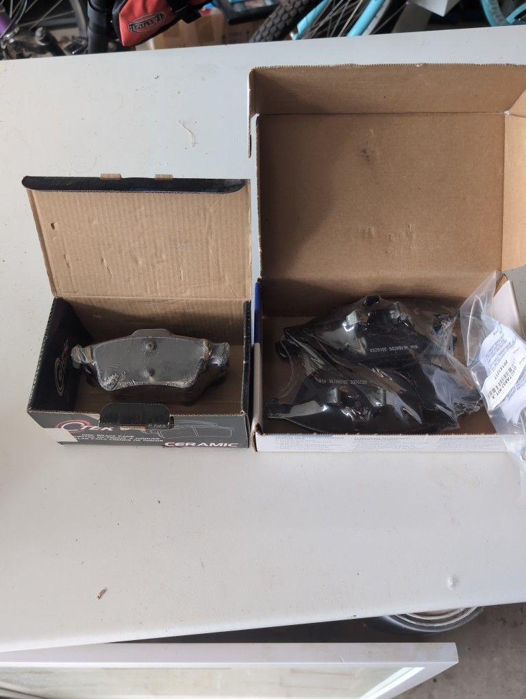 Volvo/Ford Sedan Brake Pads