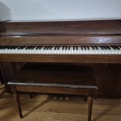 Baldwin Piano