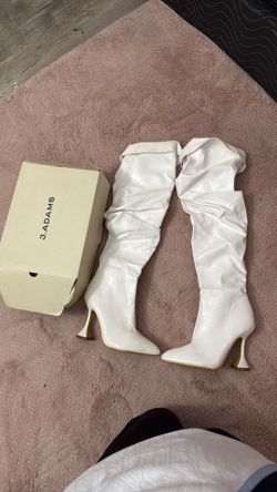 🤍 White J. Adams Boots – New 🤍