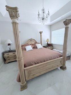 Bedroom for Sale - King size mattress