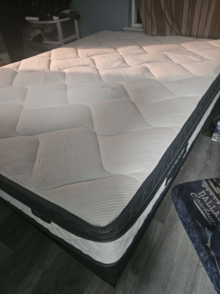 Queen mattress With Box Spring.