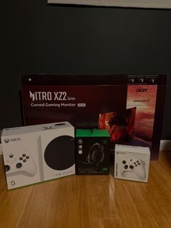 Xbox Series S Complete Gaming Setup – Acer Curved Monitor + 2 Controllers + Razer Headset