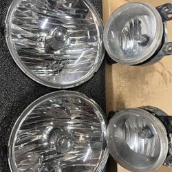 Jeep JK,  OEM Headlights, Fog Lights With 4 Bulbs.