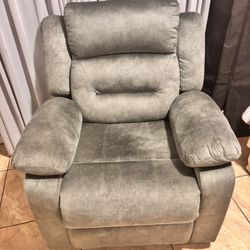 Recliner Chair 