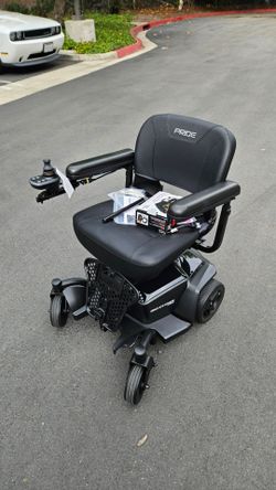 Pride mobility chair GoChair Med