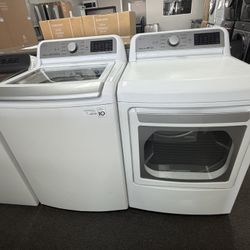 LG Washer And Dryer Set 