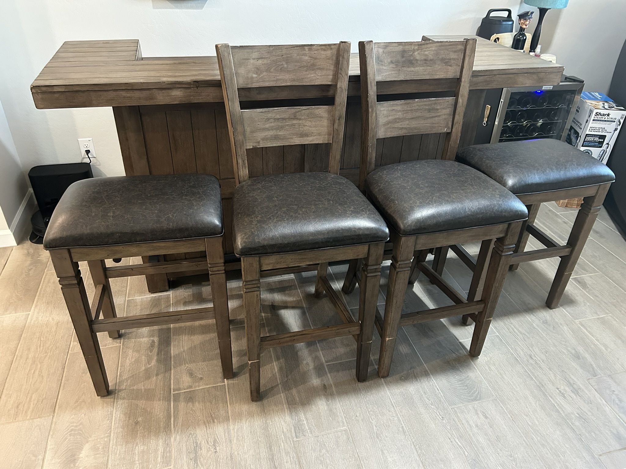 Wood Bar With Stools 