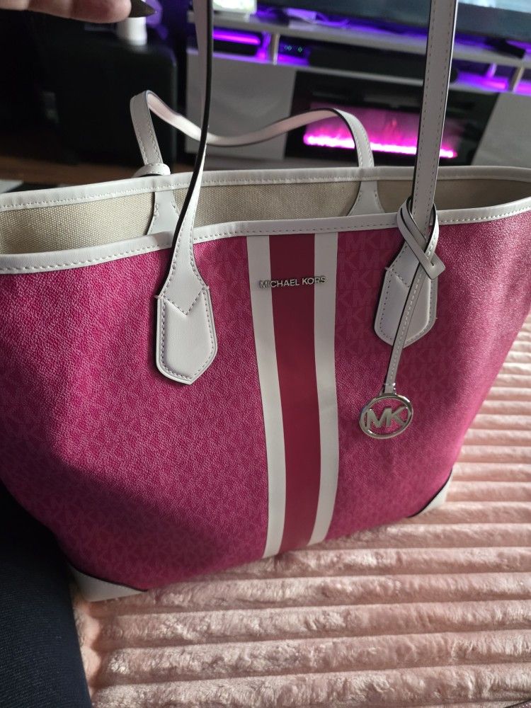 Michael Kors Eva Large Shoulder Bag Dragon fruit Pink